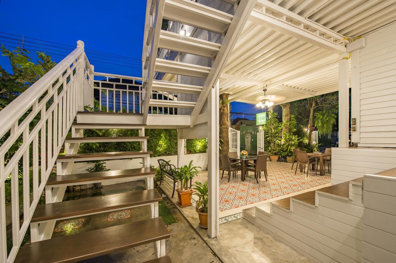 Baankachitpan Bangkok Hotel Экстерьер фото