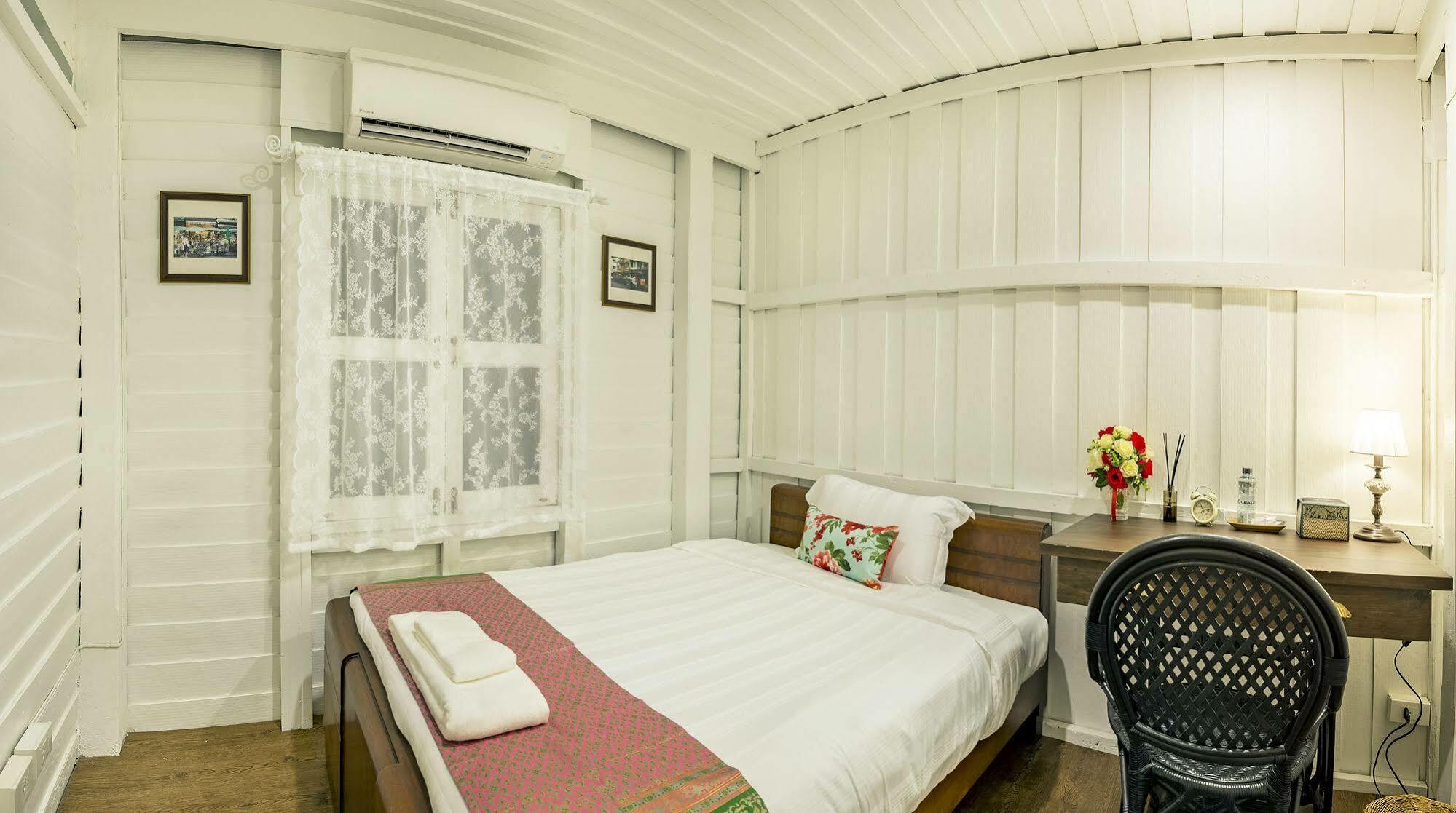 Baankachitpan Bangkok Hotel Экстерьер фото