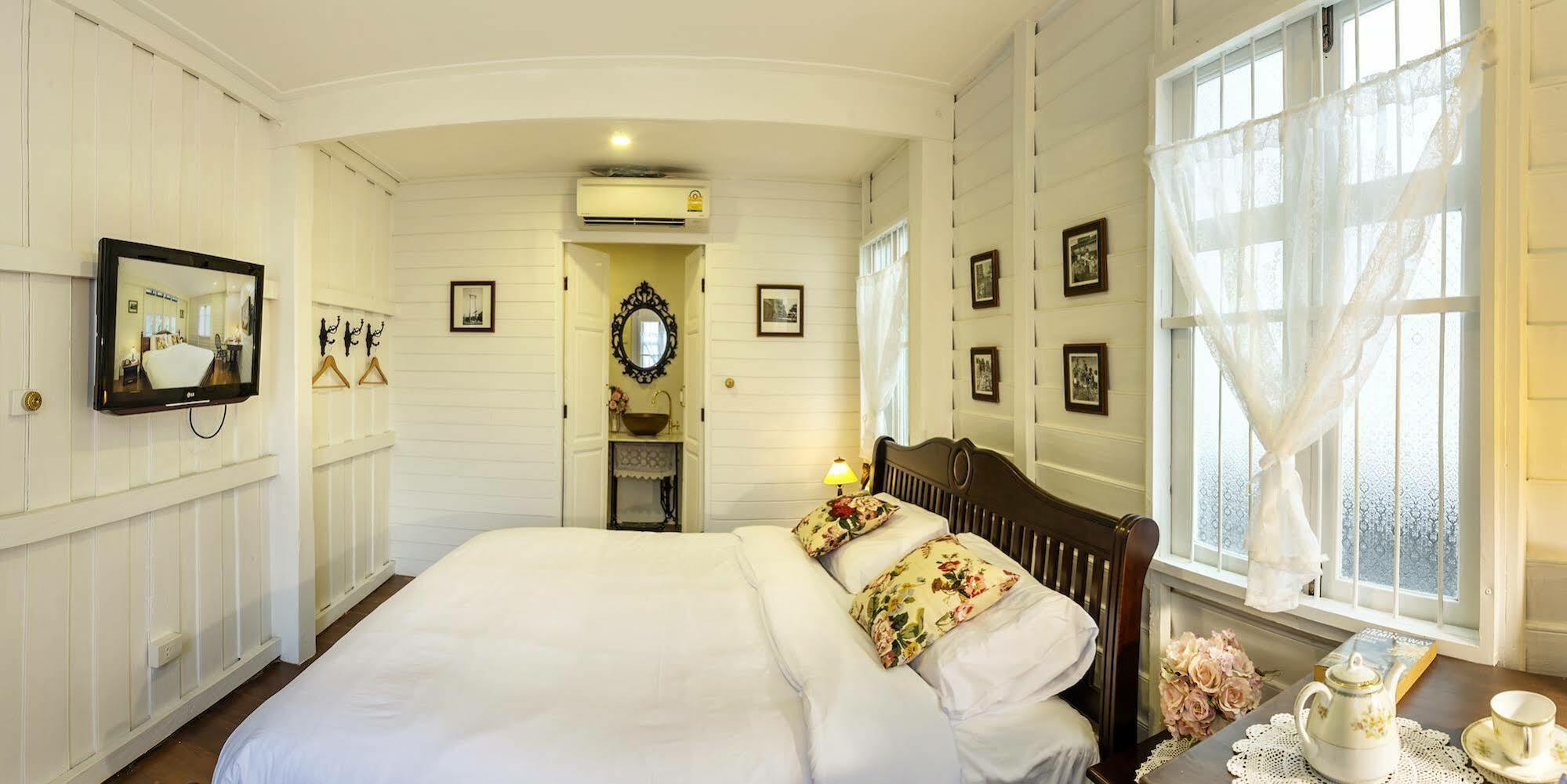 Baankachitpan Bangkok Hotel Экстерьер фото